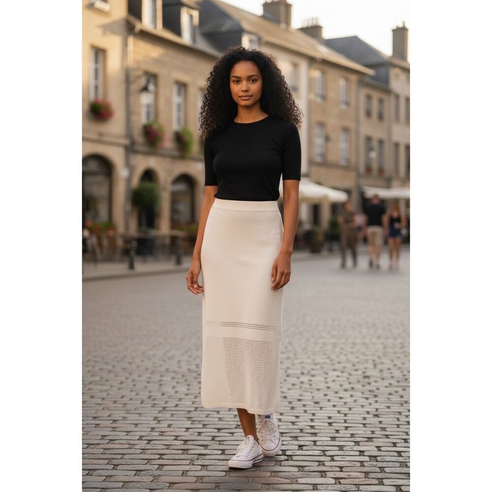 No Name Brand Cashmere Skirt in Cream NWT Size Small